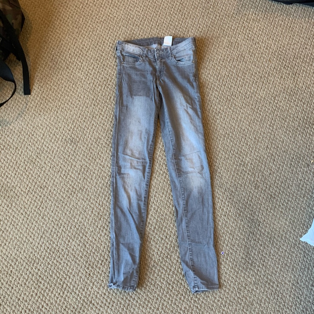 Grey skinny jeans